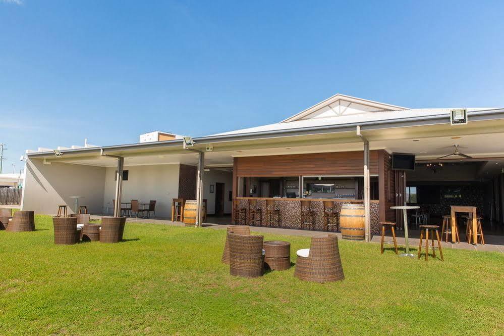 Merinda Village Hotel Bowen Esterno foto