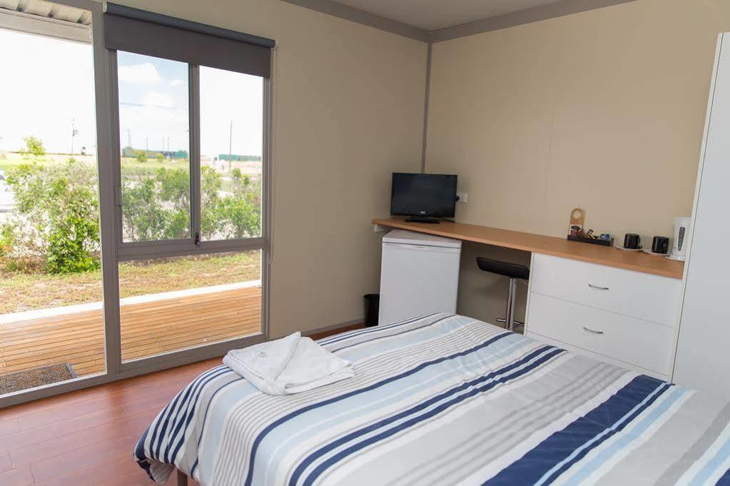 Merinda Village Hotel Bowen Esterno foto